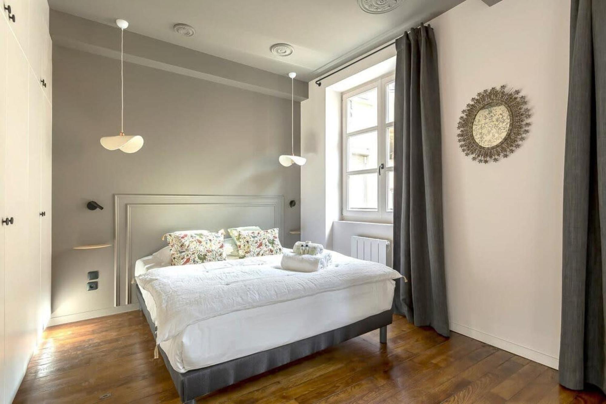 Amazing Vieux Lyon Superbe Logement Luaran gambar